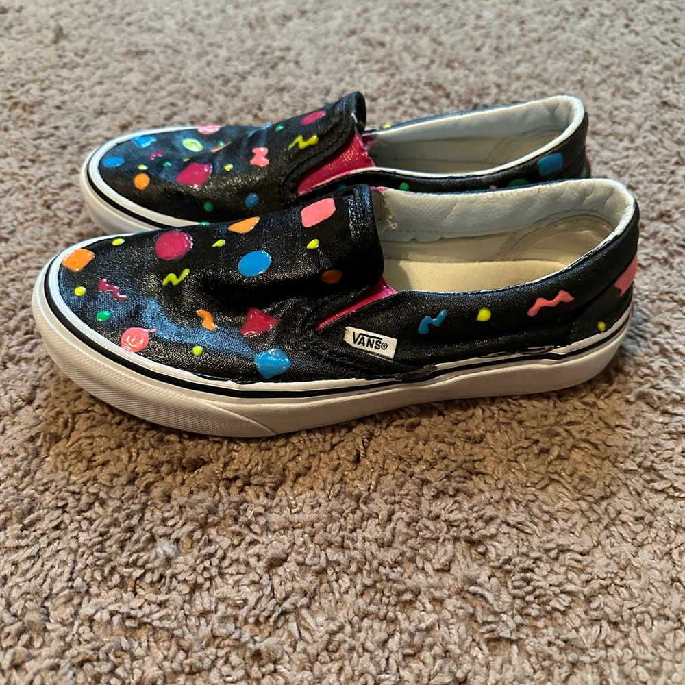 Customized Vans - Picture 2 of 6